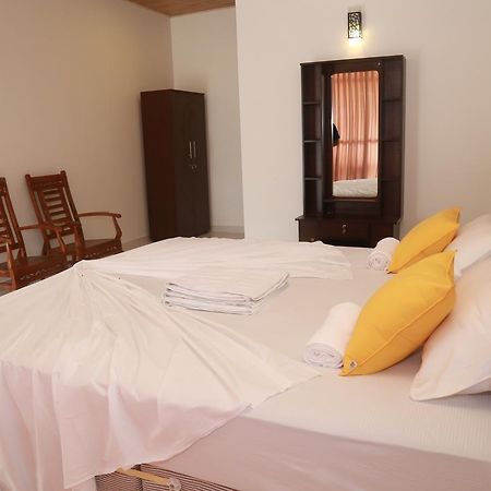 Serene Beach Hotel Dikwella Εξωτερικό φωτογραφία
