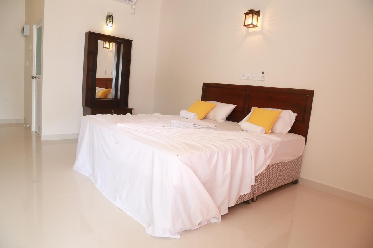 Serene Beach Hotel Dikwella Εξωτερικό φωτογραφία