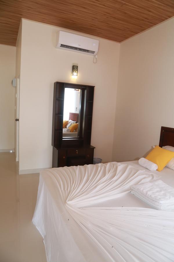 Serene Beach Hotel Dikwella Εξωτερικό φωτογραφία