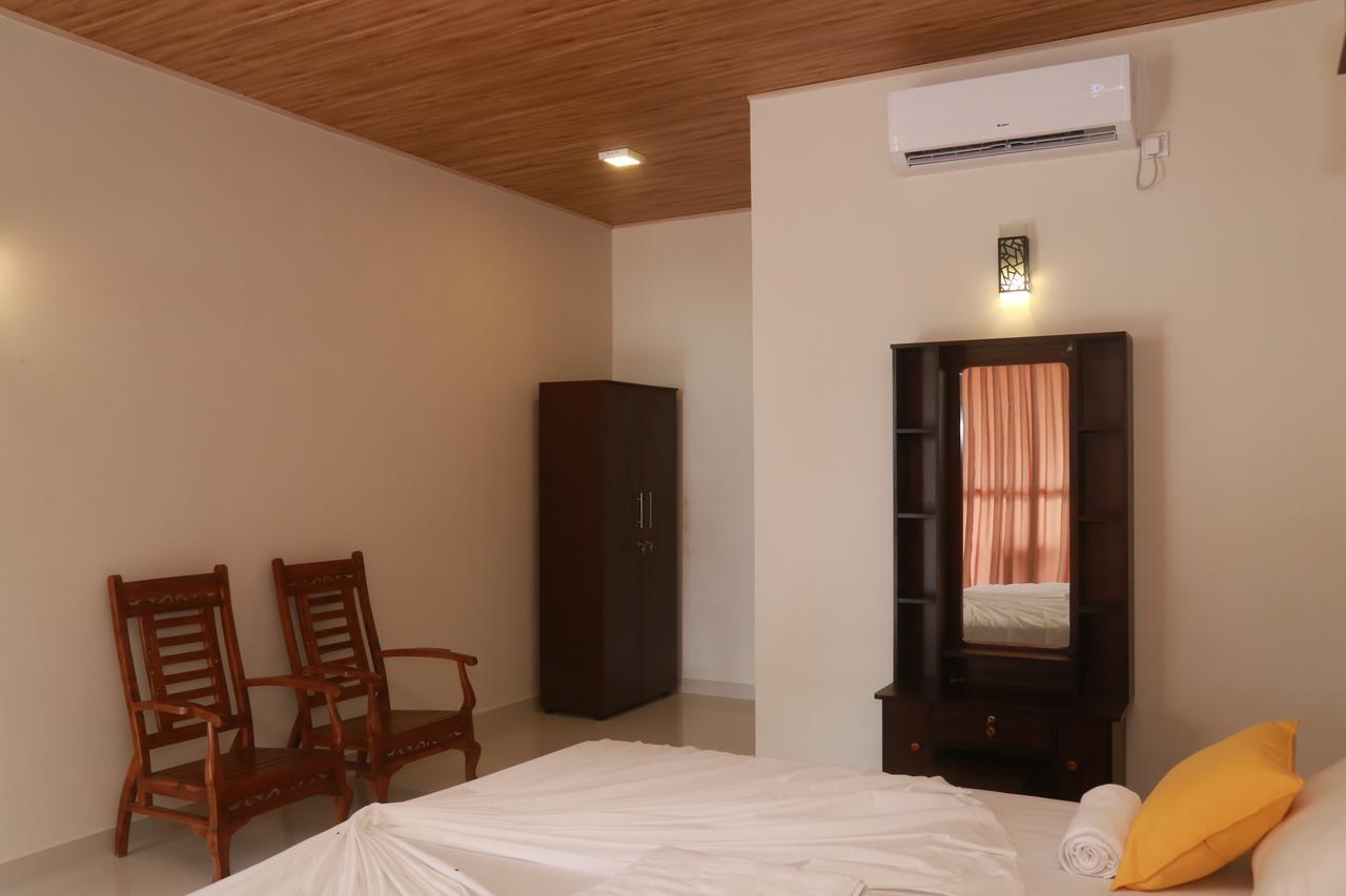 Serene Beach Hotel Dikwella Εξωτερικό φωτογραφία